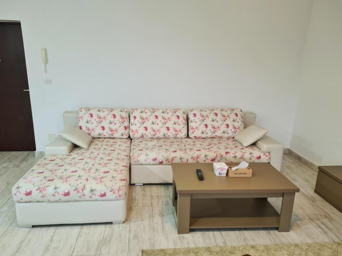Cozy Apartment Arad Buitenkant foto