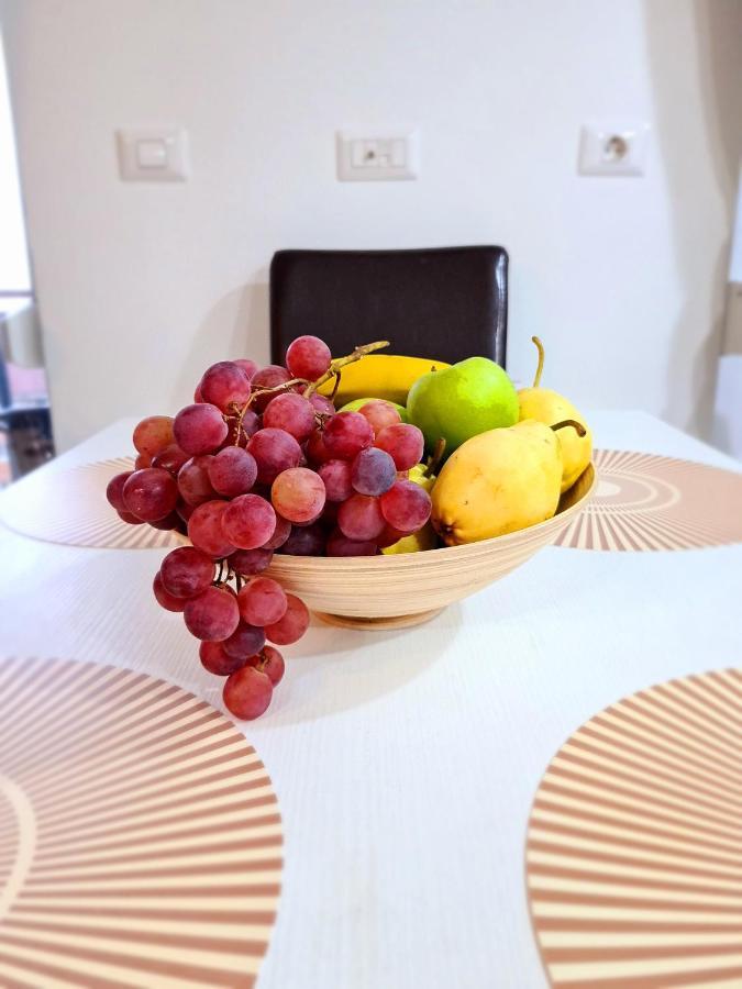 Cozy Apartment Arad Buitenkant foto